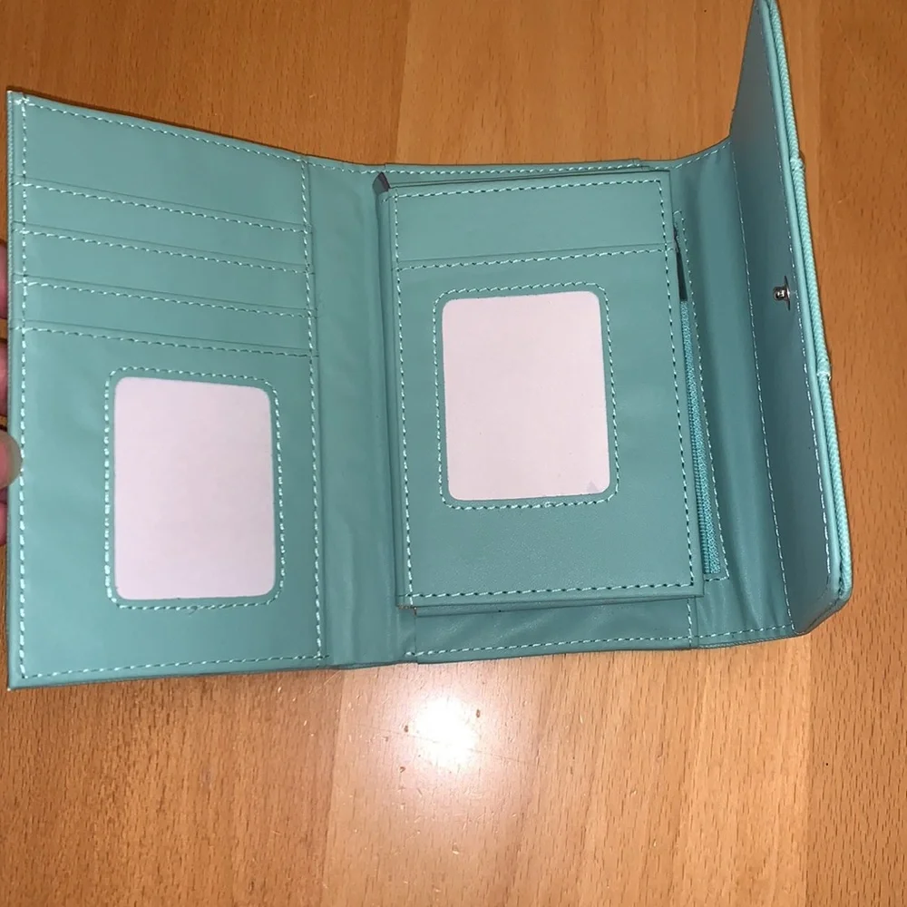 Wallet - Picture 2 of 6